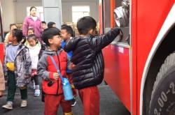 巴塞罗那训练开放日；国际比赛日门线救险引欢呼；欧超杯在即；纪律约束更严格的简单介绍-华体会娱乐