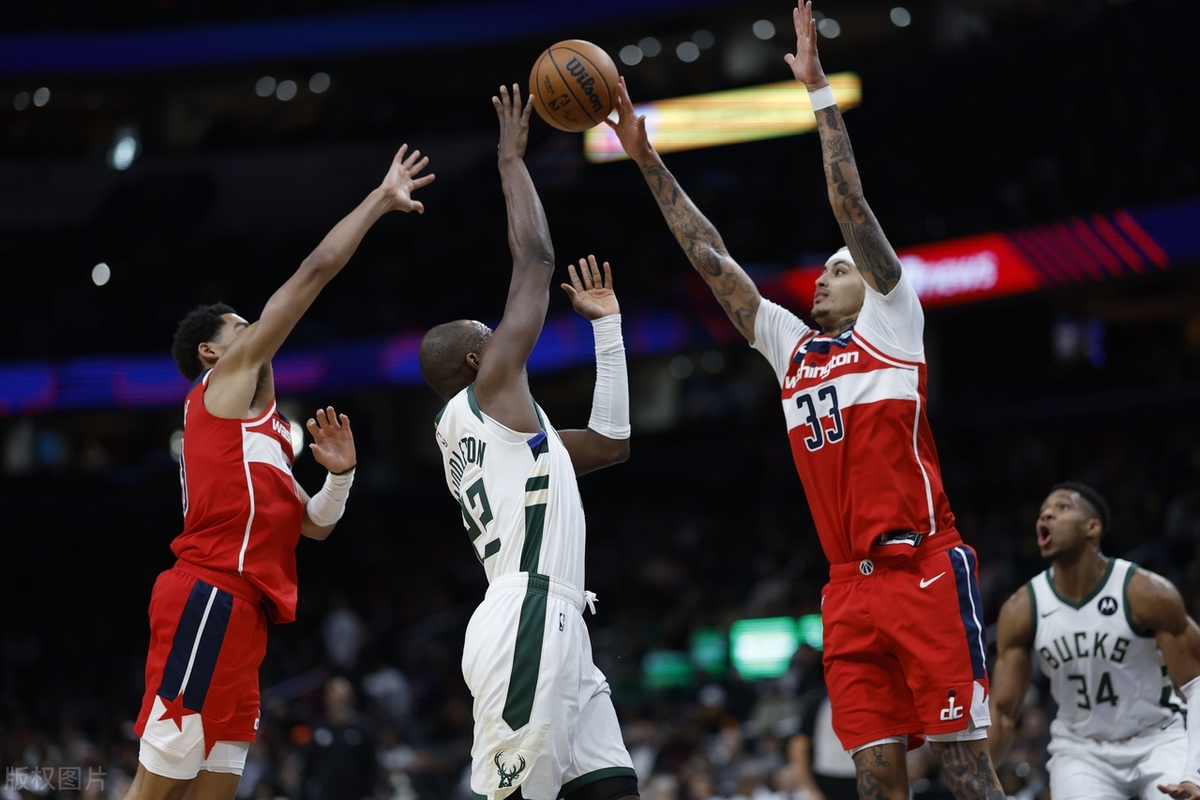 关于赛地聚焦——足总杯关键时刻热度飙升，密尔沃基雄鹿外线爆发，更衣室稳定，赛季目标并未改变的信息