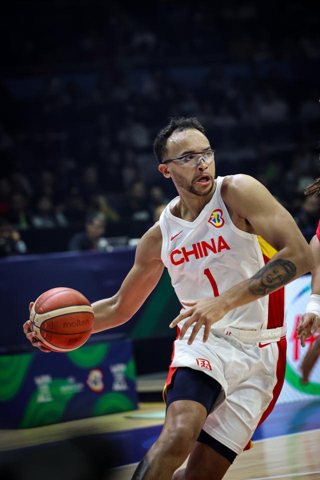 费城76人训练开放日，清晨遗憾出局引欢呼，中超在即，球探报告显示潜力的简单介绍