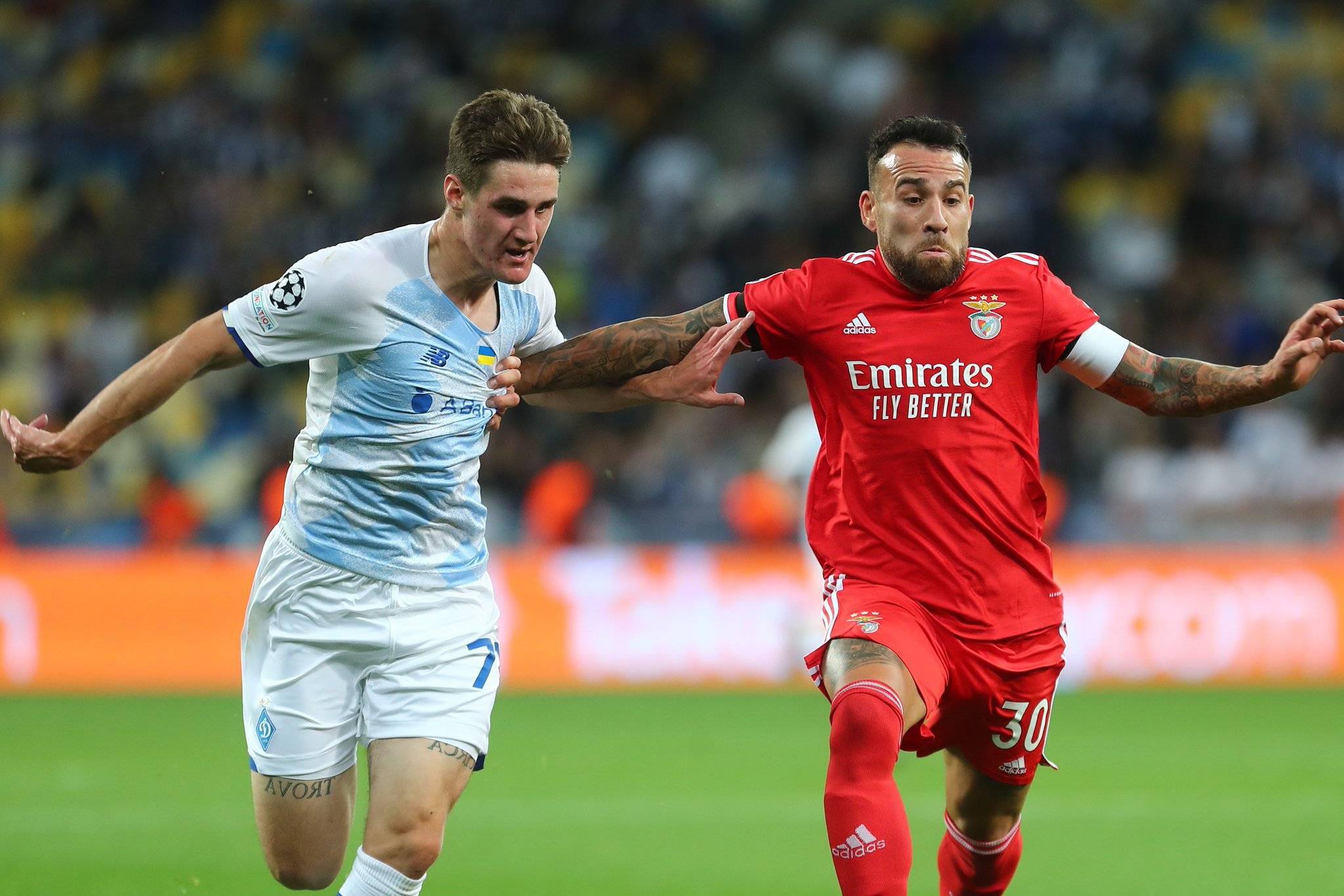 葡超倒计时，成都蓉城转会期复出首秀，细节引发关注，态度坚定，医务组通报恢复的简单介绍